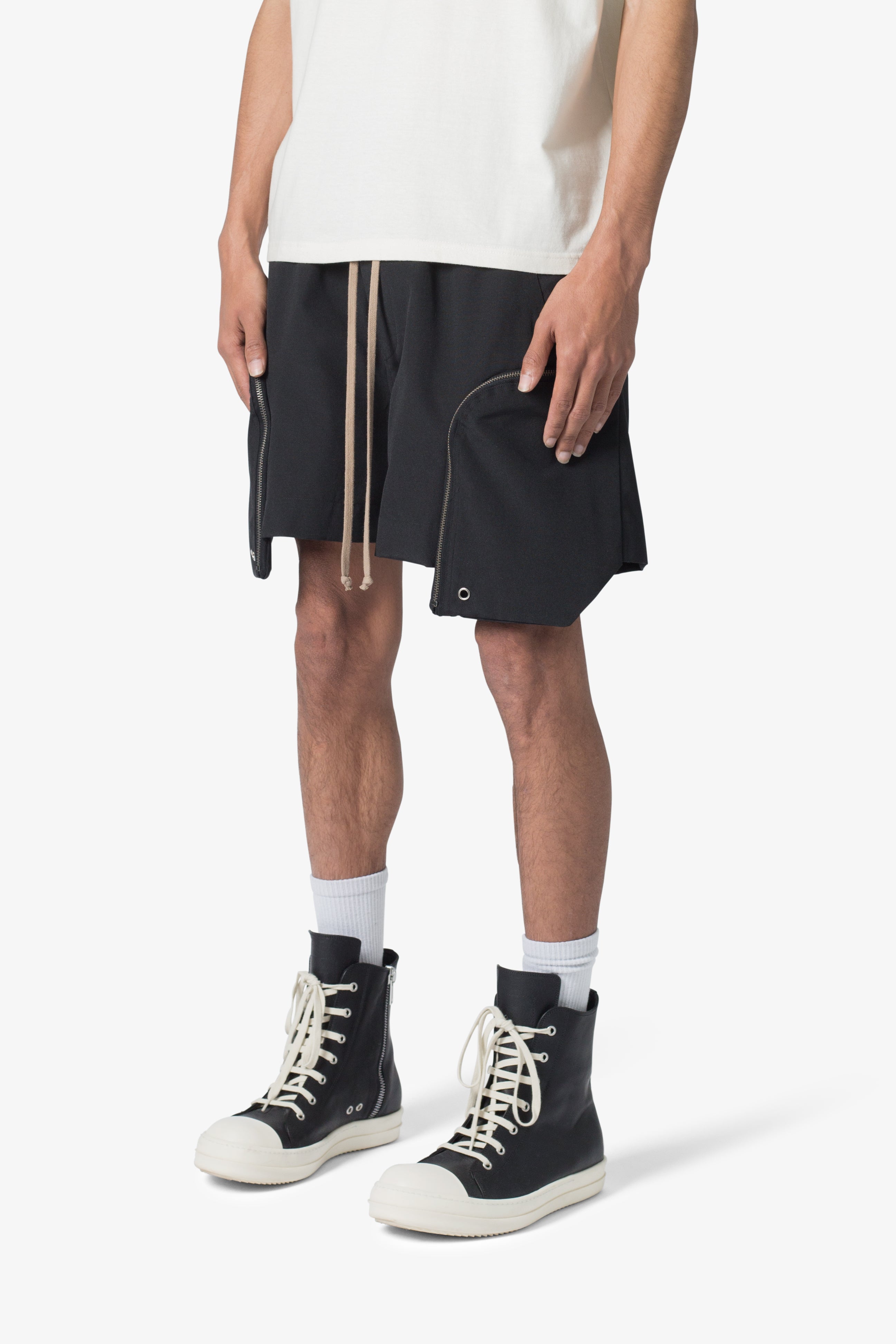 Front Pocket Geo Shorts - Black - 图片 3